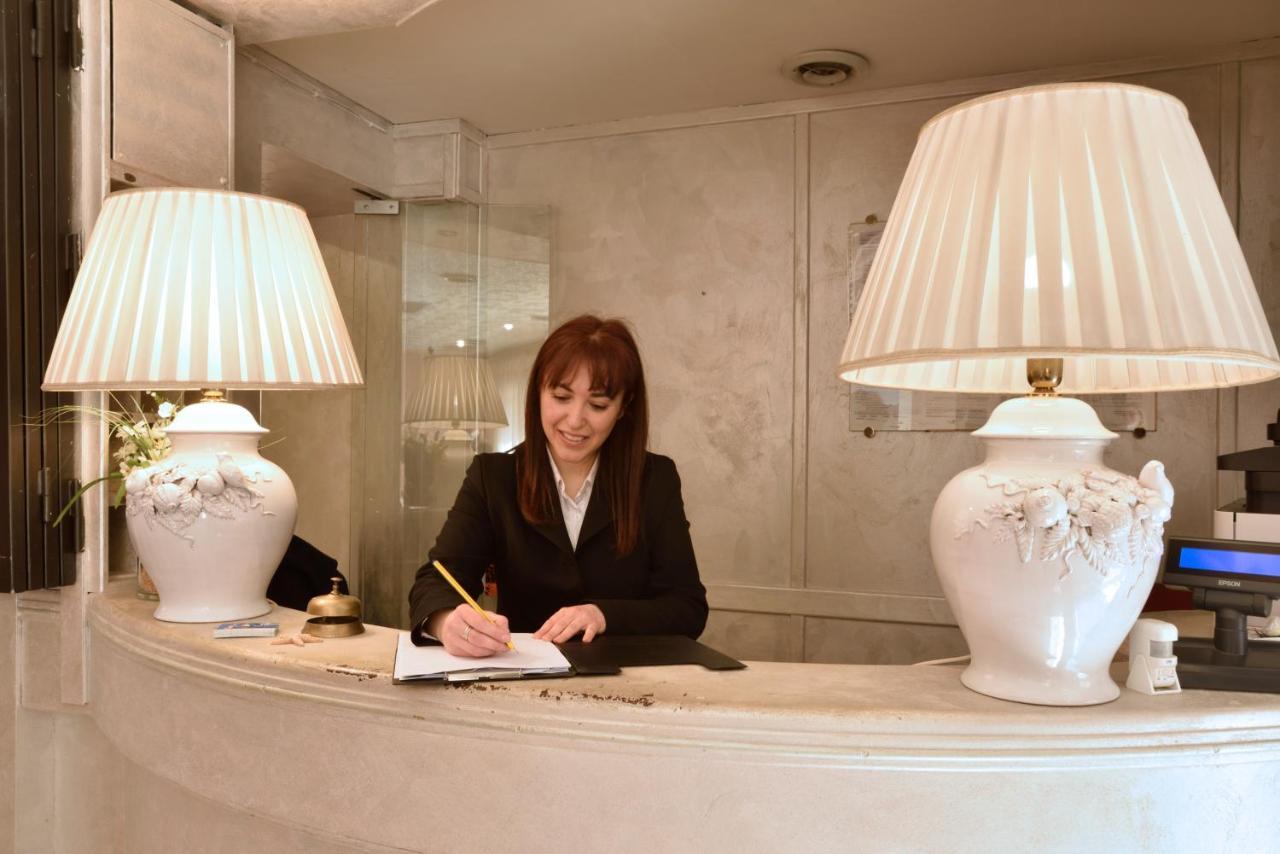 Hotel Morchio Mhotelsgroup Диано-Марина Экстерьер фото
