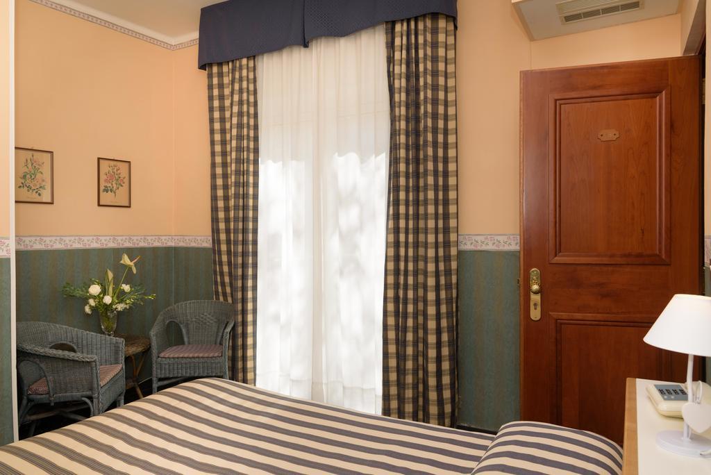 Hotel Morchio Mhotelsgroup Диано-Марина Экстерьер фото