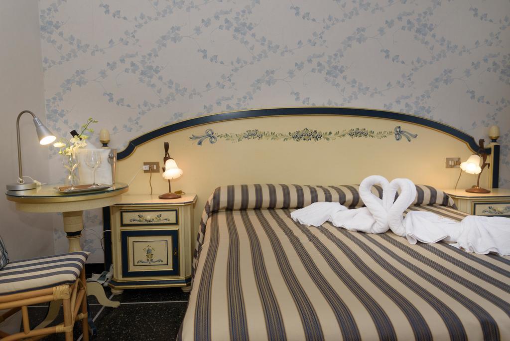 Hotel Morchio Mhotelsgroup Диано-Марина Экстерьер фото