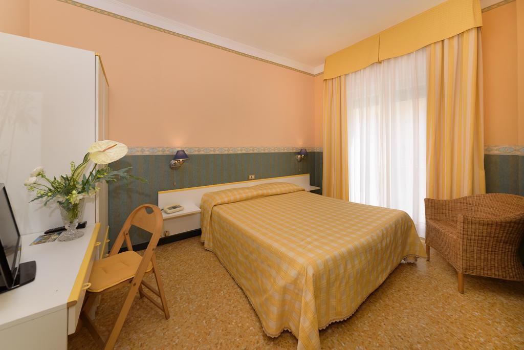 Hotel Morchio Mhotelsgroup Диано-Марина Экстерьер фото