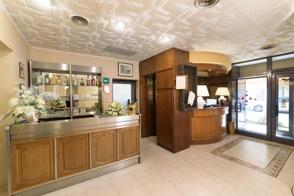 Hotel Morchio Mhotelsgroup Диано-Марина Экстерьер фото