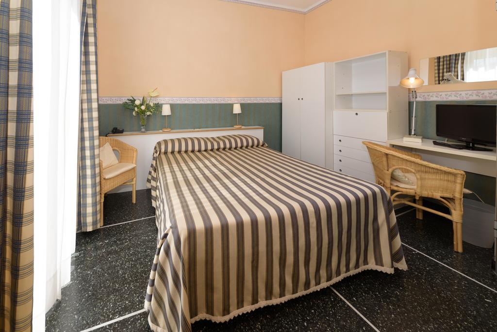 Hotel Morchio Mhotelsgroup Диано-Марина Экстерьер фото