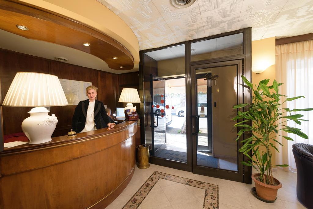 Hotel Morchio Mhotelsgroup Диано-Марина Экстерьер фото