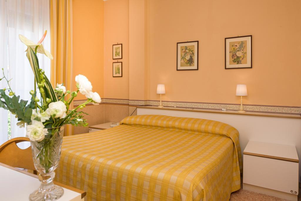 Hotel Morchio Mhotelsgroup Диано-Марина Экстерьер фото