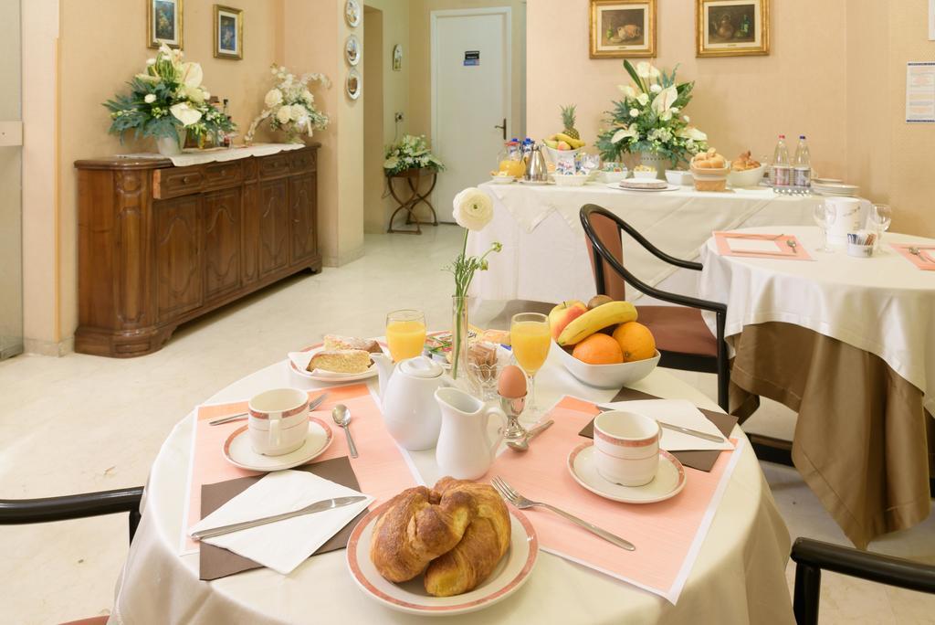 Hotel Morchio Mhotelsgroup Диано-Марина Экстерьер фото